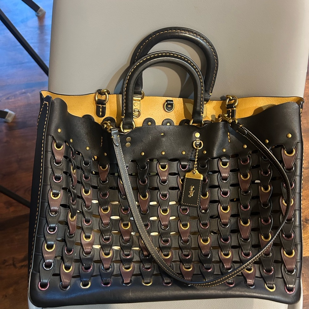 Authentic 1941 Coach Rogue Tote w/ Links in Glovetanned Leather #87377 Bag black